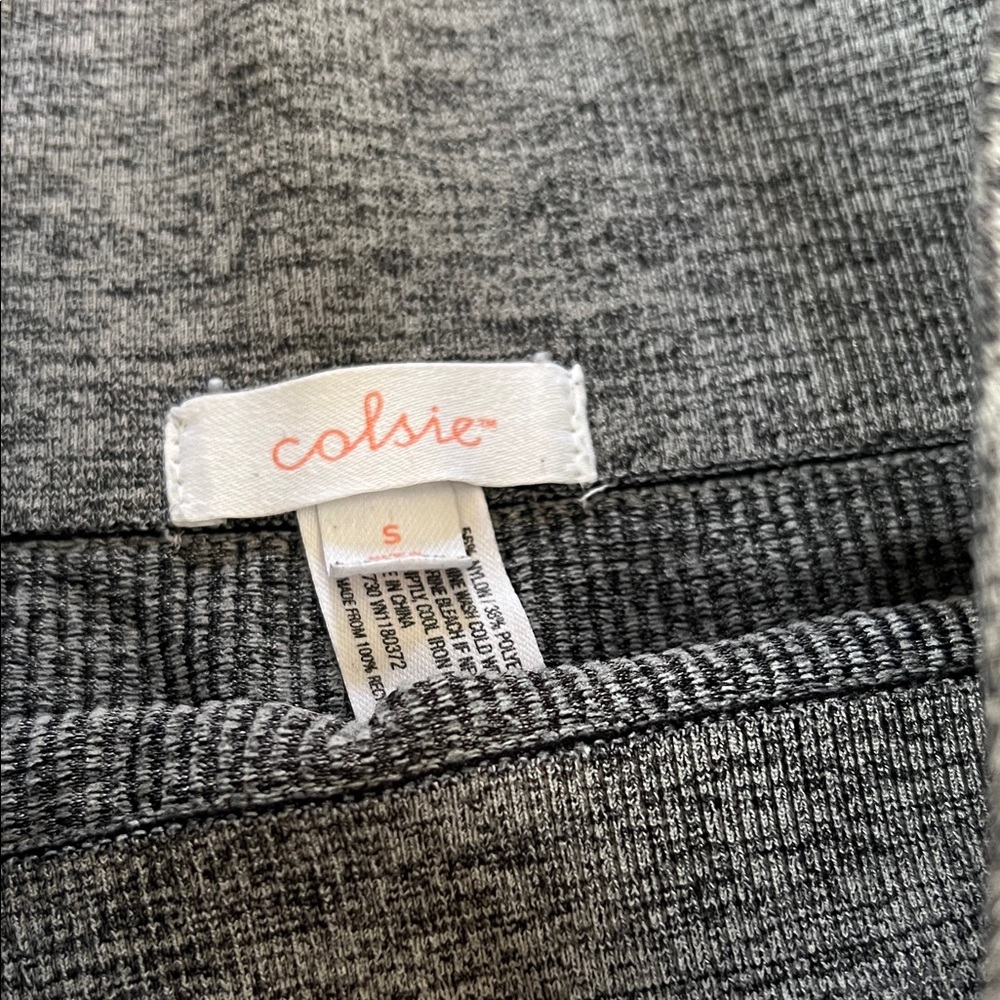 Colsie Heathered Gray Athletic Shorts - Picture 2 of 3